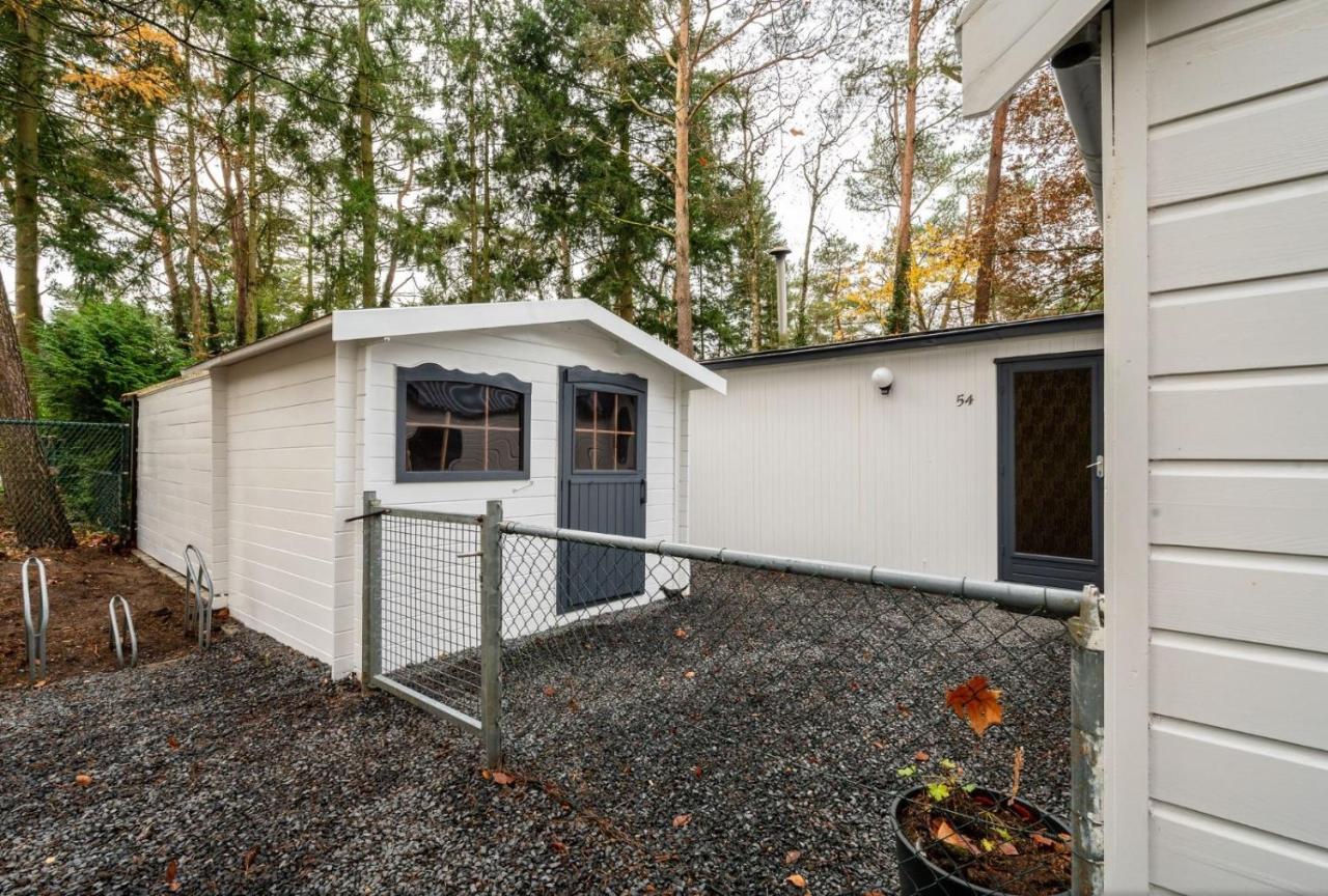 "Dennenhuisje" Op Bospark Ijsselheide Hattemerbroek Exteriér fotografie